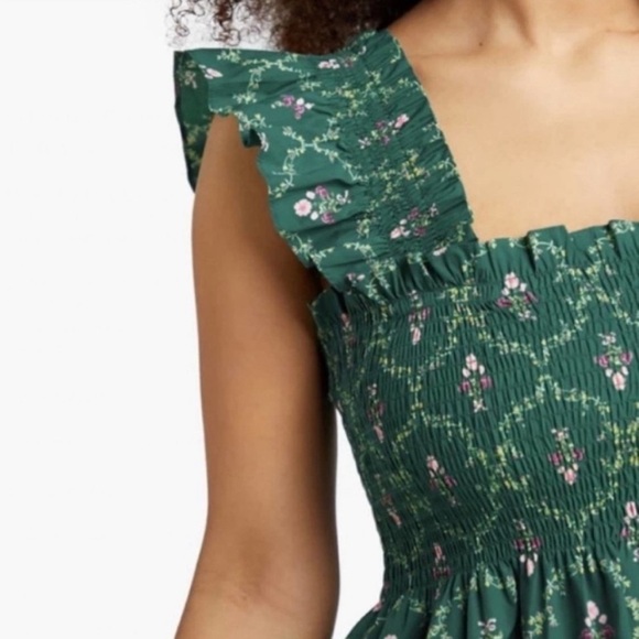 Hill House Ellie Nap Dress in Emerald Trellis Floral
Size XS - Picture 4 of 11